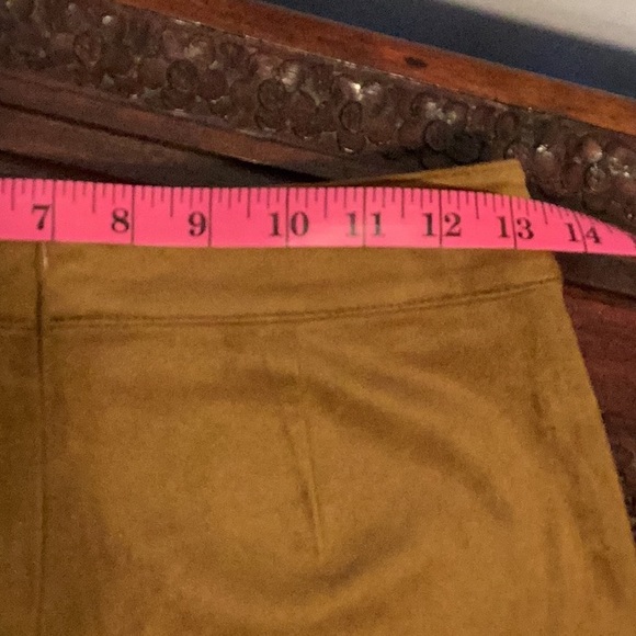 Forever 21 faux suede fabric shorts size small - Picture 5 of 8